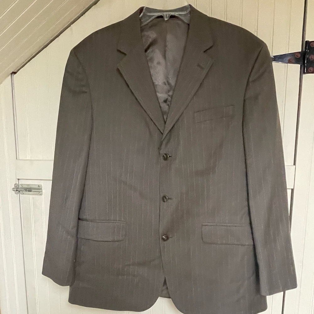 Stafford Super Suit Men’s  42R Jacket 
38x30 Brown Striped Pants 2pc